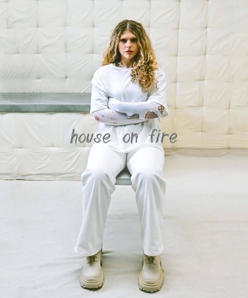 Artist Alexis Lynn Addresses the Struggle With Addiction in New Single “House On Fire” 