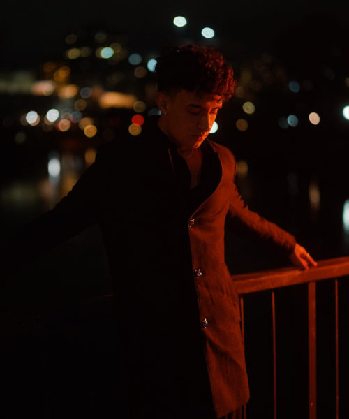 Ottawa’s Victa Harnesses Sultry Late-Night Vibes in Seductive R&B-Pop “Keeping Score” Single