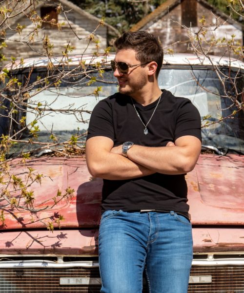 Travis Dolter Releases ABBA Tribute In “Does Your Mother Know” And Announces 2022/2023 Concerts
