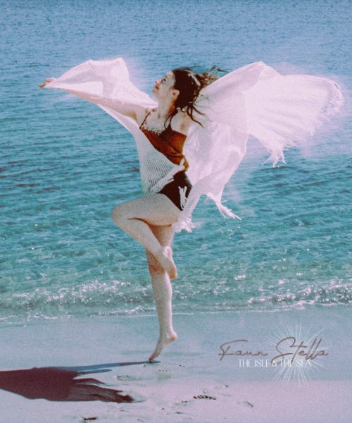 Meghaan LeBlanc Unleashes Faun Stella Blending Roots and Chamber Pop With ‘The Isle & The Sea'”