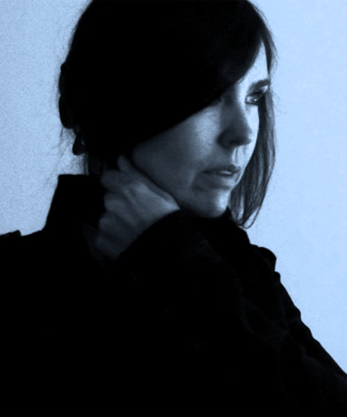 British Singer-Songwriter Suzanne Cook Tells the Stormy, Cinematic Story of a Relationship Wearing Thin on “Waking Dream”