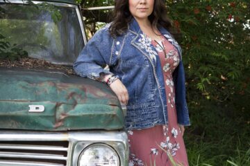 Donita Large Returns with the Blues in ‘Too Much of Anything’: Anticipated Single Follows #1 Single on Indigenous Music Countdown