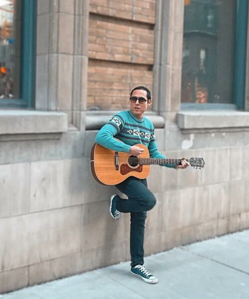 Arturo Rojas Ignites Passion with His Latest Single ‘Entre Mi Fuego y Sangre’