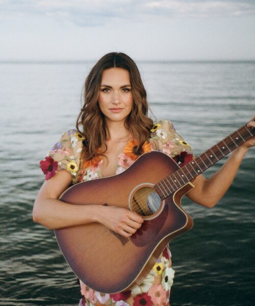 Victoria Houser Unveils Poignant Tribute To East Canadian Roots In ‘By the Ocean’ From New EP ‘Somewhere Close To Home’