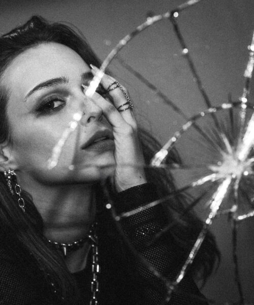 Avalon Stone Gets Real About Mental Health With Rock Anthem “Drag Me”