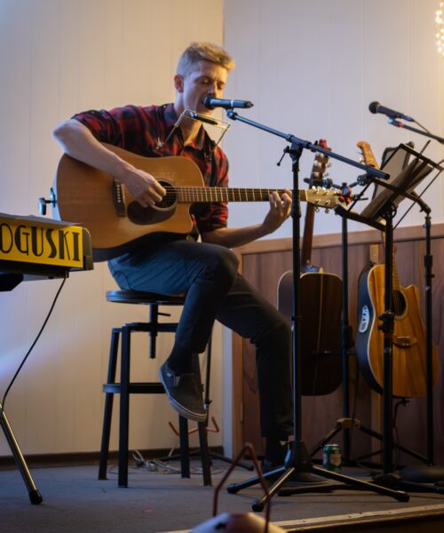 Joe Cool Releases “Company Man” As Toronto Folk Rocker Previews New EP ‘Blood Sweat and Beers’