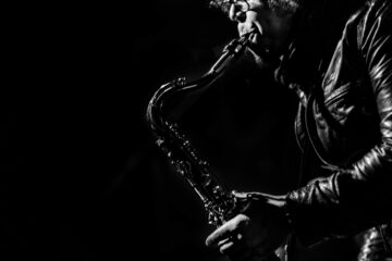 Singer//Songwriter/Sax Virtuoso And Multi-Instrumentalist JAKE CLEMONS Releases New Single “Stop The Wars”