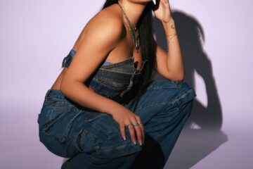 NEENA ROSE RELEASES HEARTFELT TRIBUTE FOR MOTHER’S DAY:”I Love You Mama (Even More)”