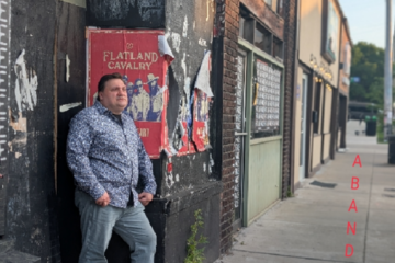 Mike Sands Releases New Single “Abandoned” and Announces Seventh Album ‘Happy Hour,’ Out July 10 on JIB Machine Records