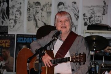 Linda MacLeod Proves It’s Never Too Late to Be Heard With New Single “I Tried To Get Through” 